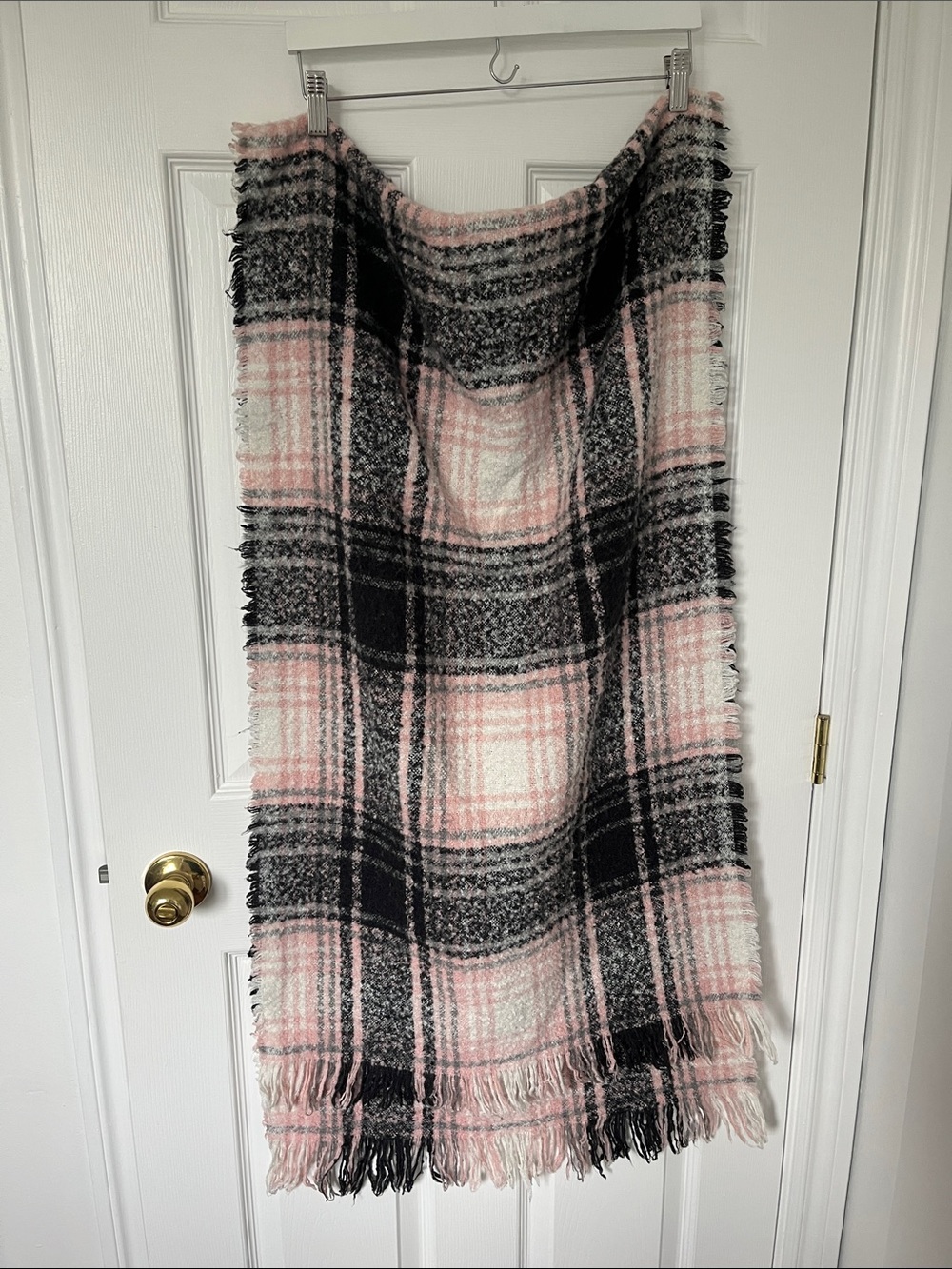 Plaid Pink and Black Fringe Women's scarf
